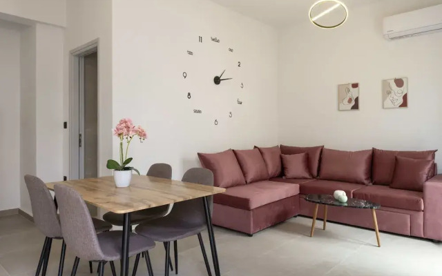 Parikia s Urban Oasis