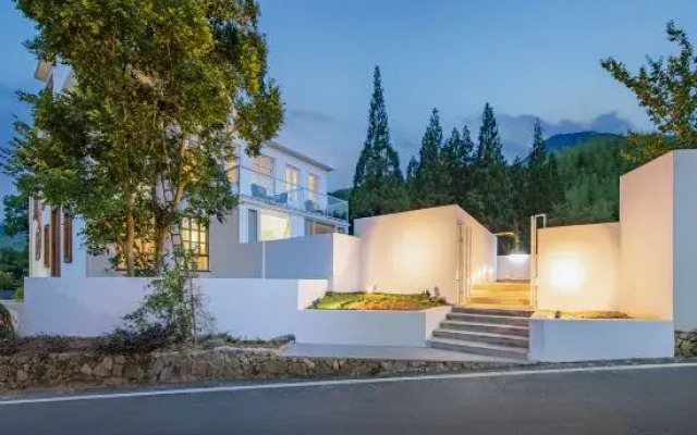 Mogan Mountain Xianyuan Shanju Boutique Hostel