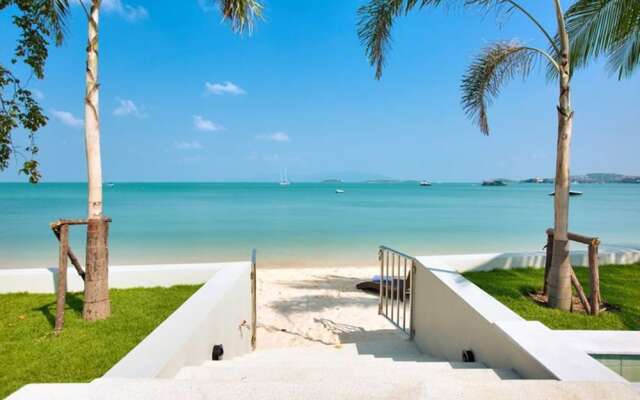 7 Bed Beautiful Beach Front Villa