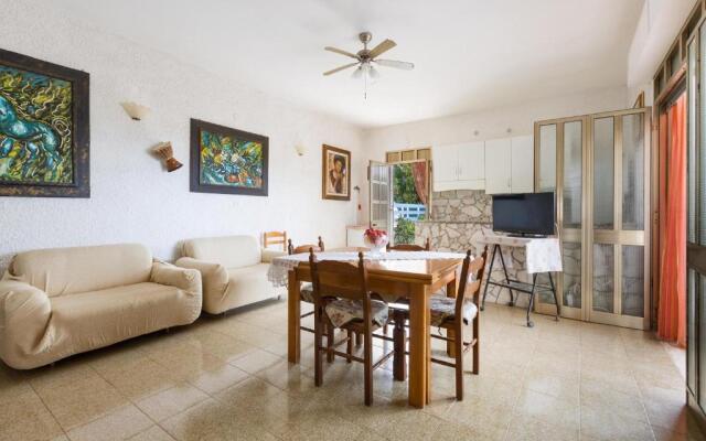 937 Riva del Conte by Barbarhouse