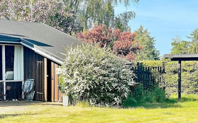4 Person Holiday Home in Frorup
