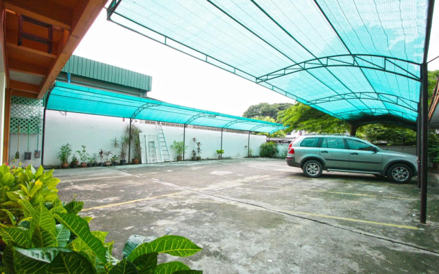 Chaba Chalet Hotel