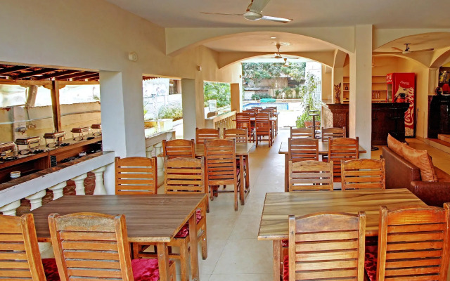 Rahi Coral Beach Resort