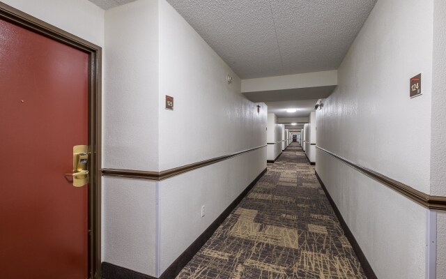 Red Roof Inn PLUS+ & Suites Knoxville West-Cedar Bluff