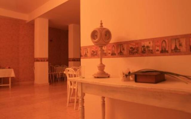 Hotel Pirosmani
