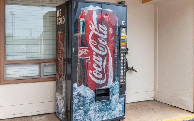 Red Roof Inn Buffalo, TX