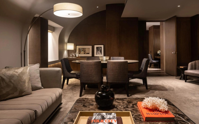 The Knickerbocker Hotel