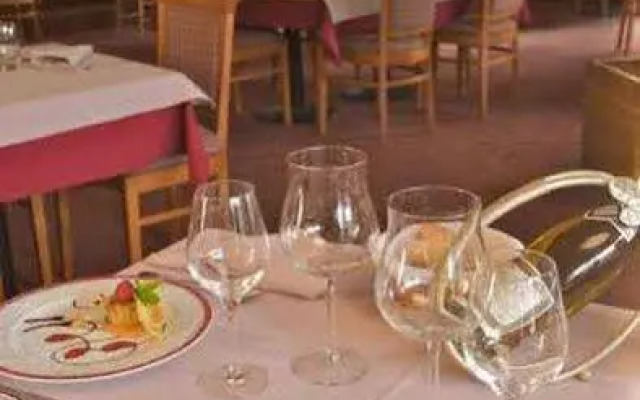 Grand Hôtel Benodet Abbatiale