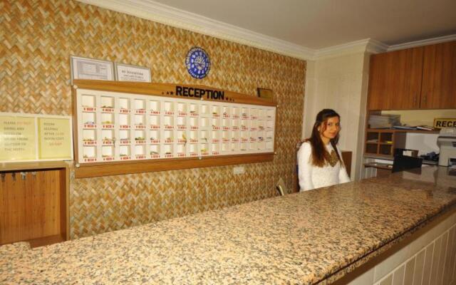 Golden Star Otel
