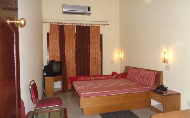 Hotel Laxmi Palace