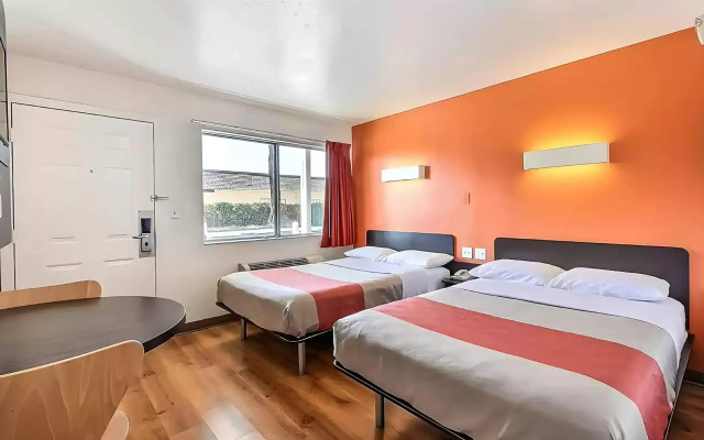 Super 8 By Wyndham San Jose