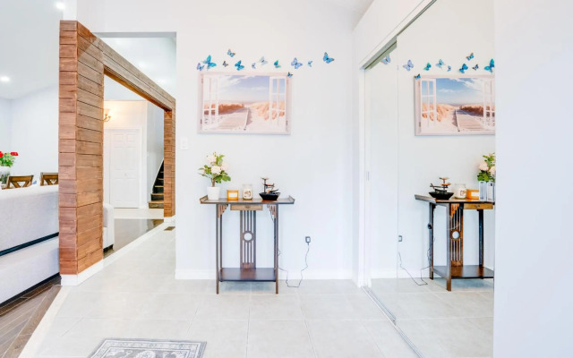 Tranquil & Cozy 30 min to Toronto ~ Backyard ~ Pkg