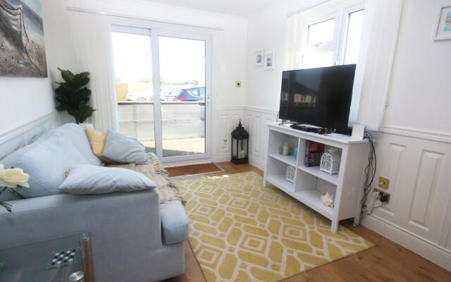 23A Medmerry Park 2 Bedroom Chalet