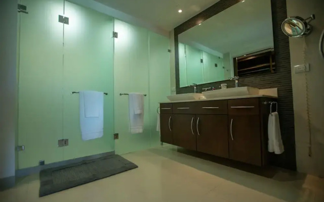 Casa Azul With Private Pool 2 Bedroom Condo by RedAwning