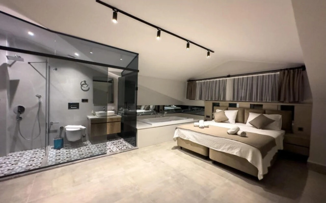 Luxurious Villa w Pool Sauna Patio in Fethiye