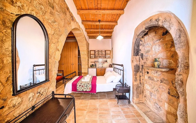 Captain Antonis, Traditional House Close To Chania