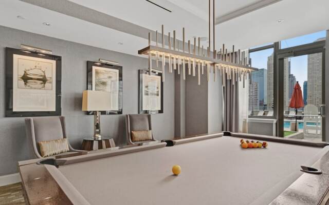 Bluebird Suites near PATH
