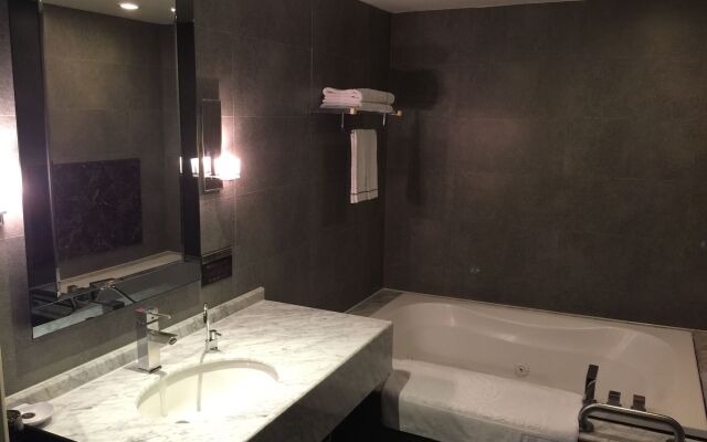 Talmud Hotel Kaohsiung LoveRiver