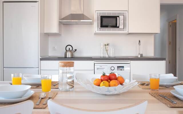 **** Luxury Terrace & Views Penthouse