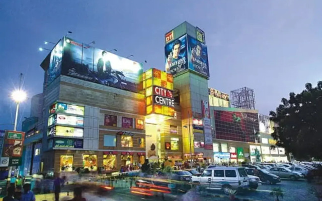 Royal Residence Huda City Centre