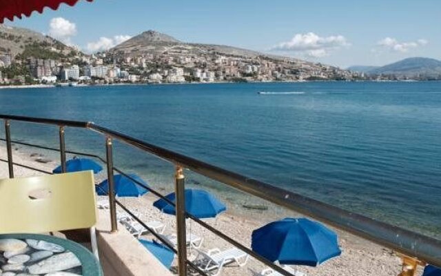Royal Saranda