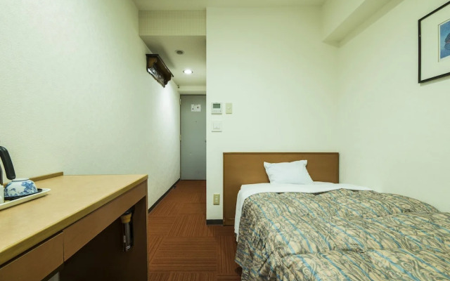 Isahaya Station Hotel