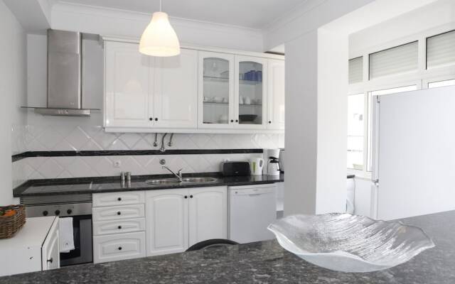 Confortable & Central Apartment