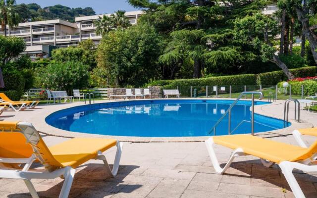 SERRENDY 100m APARTMENT TERRACE VIEW OF THE SEA SWIMMING POOL