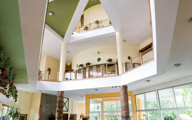 Golf Course Hotel