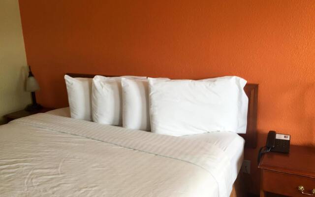 Motel 6 Brunswick, GA