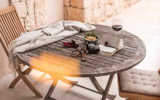 Villa V - Epoca Collection