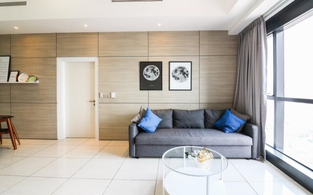 Victoria Home M City