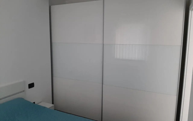 Seaview APARTMENTS HOJA