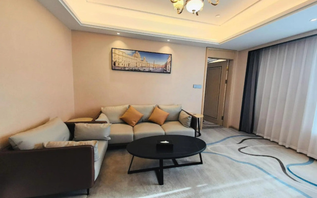 Vienna International Hotel (Zhaoqing Dinghushan Wanda Plaza Branch)
