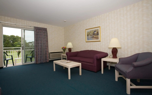Winnapaug Inn