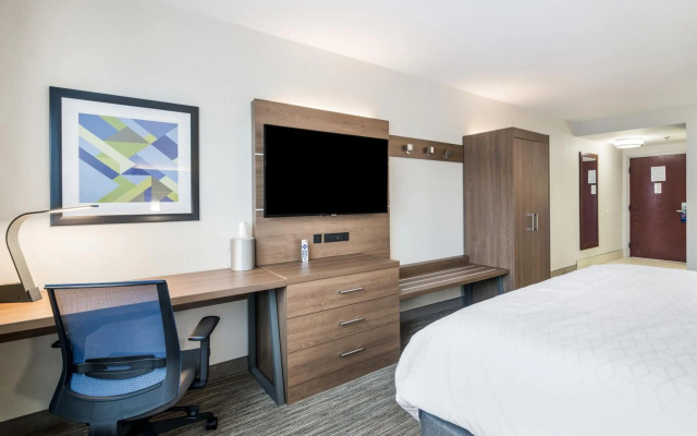 Holiday Inn Express Plymouth by IHG