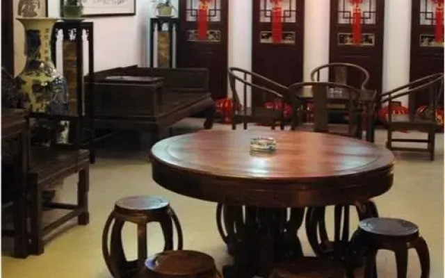 Xiaoqiaoliushui Hostel