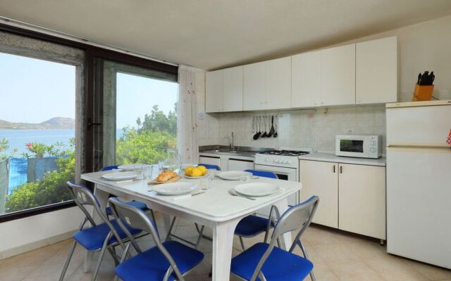 House Tritone Porto Istana