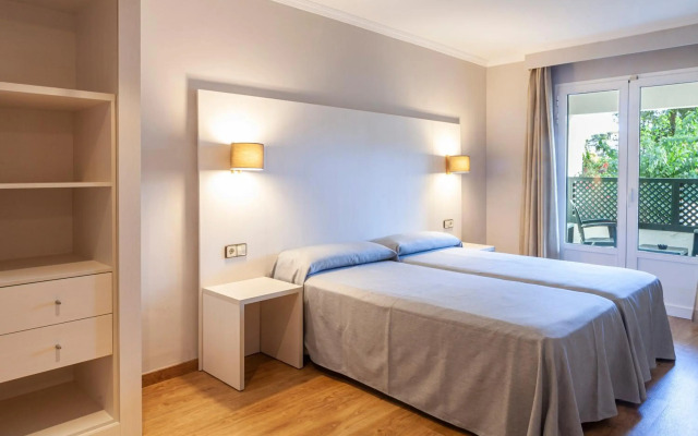 Minura Hotel Cala Galdana & Apartamentos