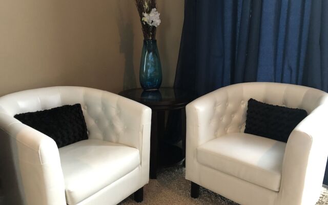 Luxury Lakefront Rooms