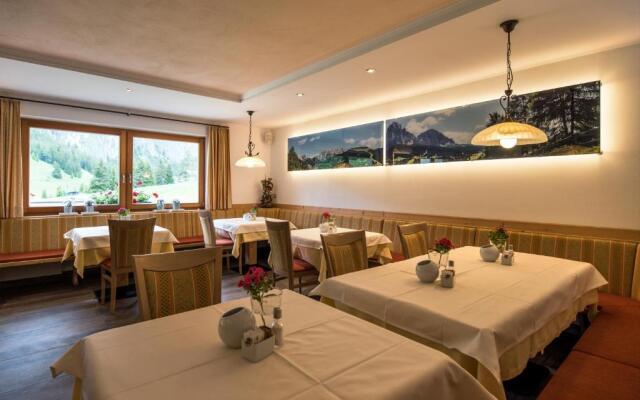 Garni Hotel Bel Vert