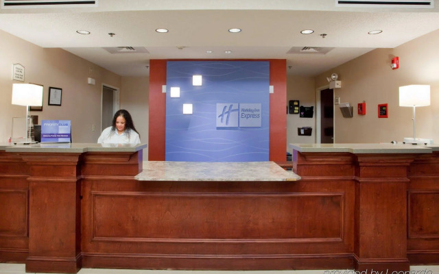 Holiday Inn Express Hotel & Suites Chesapeake by IHG