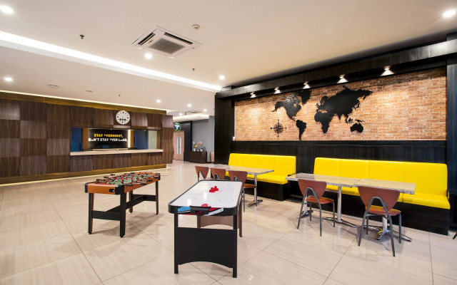 ROOMS INC d’botanica Bandung
