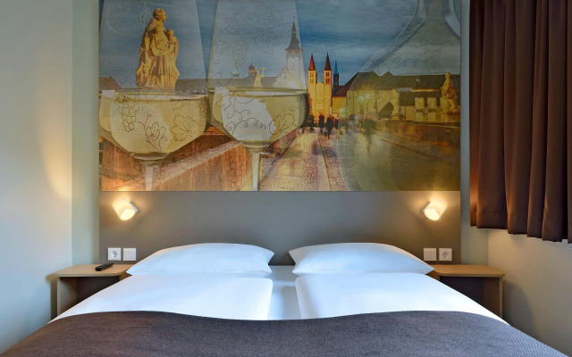 B&B HOTEL Würzburg-City