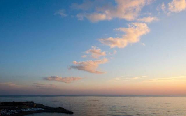 ALTIDO Splendid Apartment for 8 with Beautiful SeaView