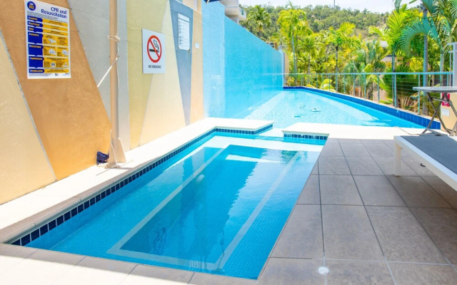 Stunning Sea Views Azura 7 Airlie & Wifi