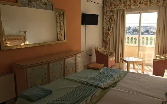 Hotel Algorfa