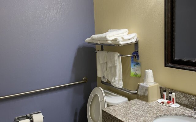 Days Inn & Suites by Wyndham Prattville-Montgomery