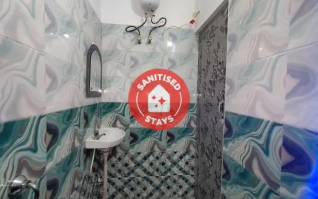 Goroomgo M S M Residency Puri