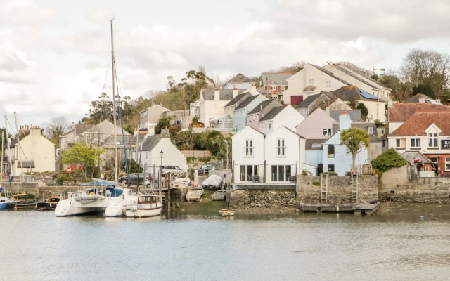 2 Beach Cottage
